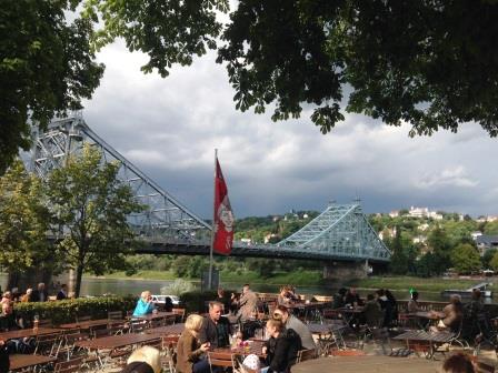 Schillergarten mit Blauem Wunder